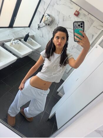 Full leaked Beca michie private photo