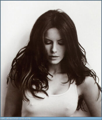 Full leaked Beckinsale private photo