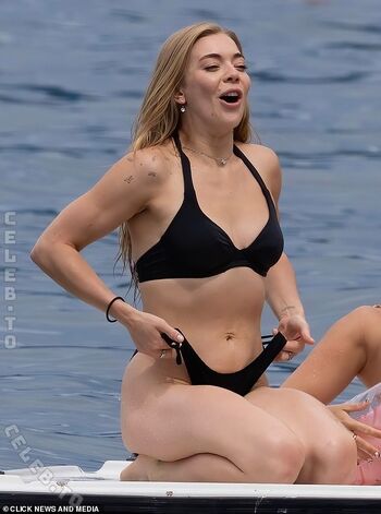 Full leaked Becky hill private photo