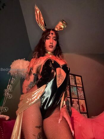 Full leaked Bedroomsiren private photo