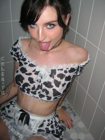 Full leaked Beebee page private photo