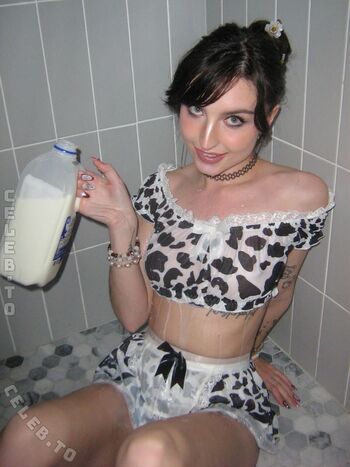 Full leaked Beebee page private photo