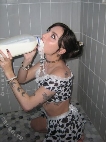 Full leaked Beebee page private photo