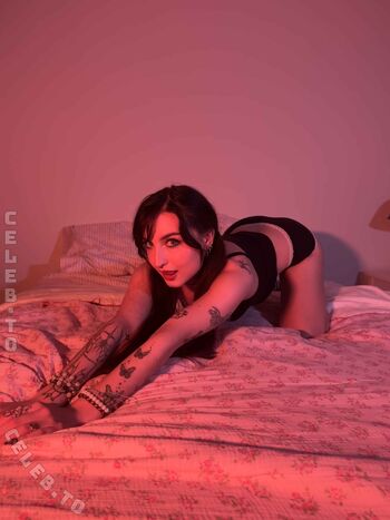 Full leaked Beebee page private photo