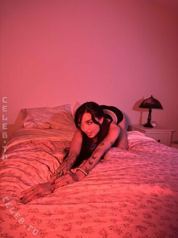 Full leaked Beebee page private photo