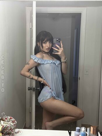 Full leaked Beebee page private photo