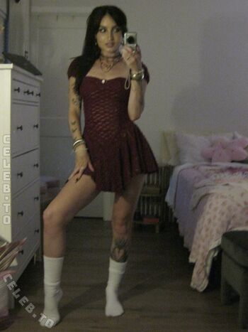 Full leaked Beebee page private photo