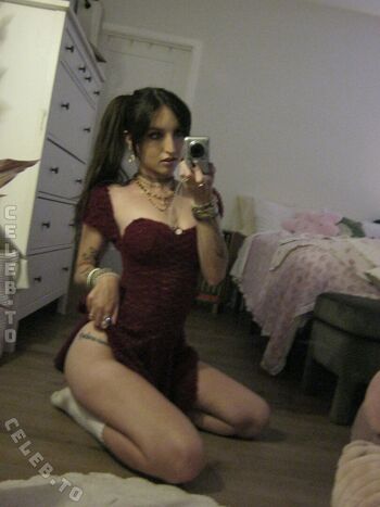 Full leaked Beebee page private photo