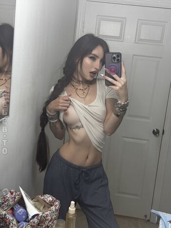 Full leaked Beebee page private photo