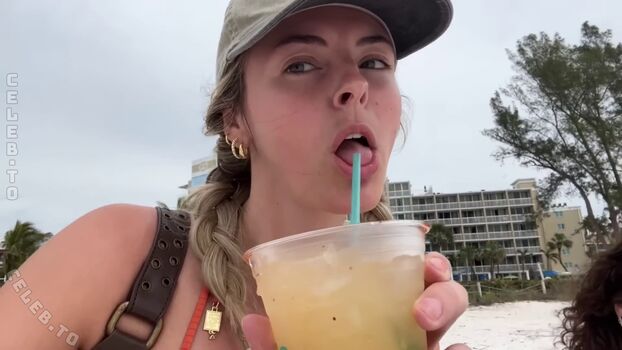 Full leaked Beez asmr private photo