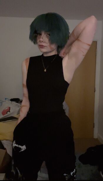 Full leaked Beezleneezle private photo