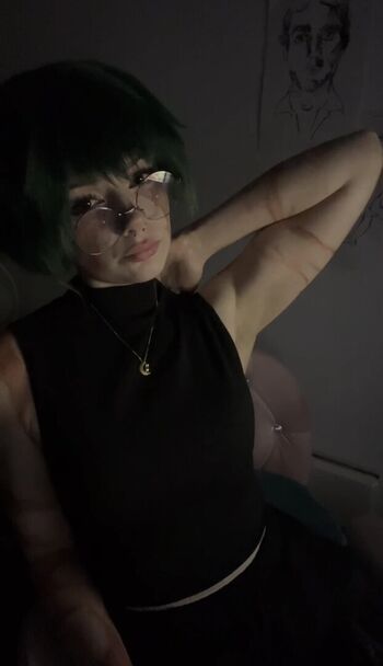 Full leaked Beezleneezle private photo