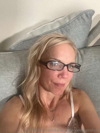 Full leaked Bella bare private photo