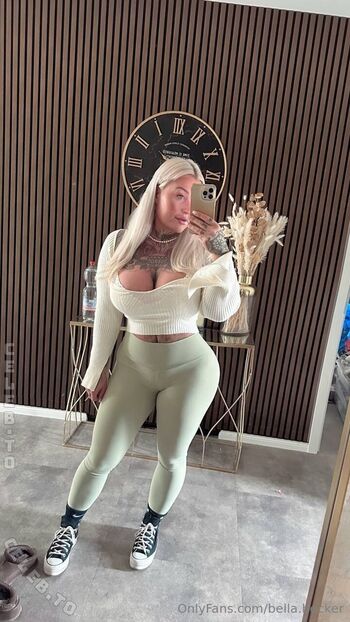 Full leaked Bella becker private photo