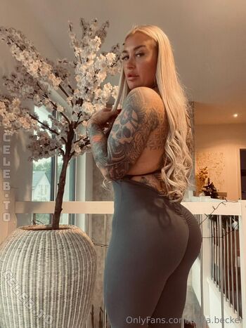Full leaked Bella becker private photo