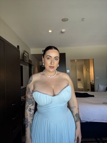 Full leaked Bella davis private photo