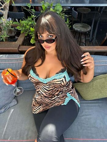 Full leaked Bella golden page private photo