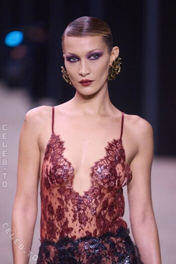 Full leaked Bella hadid private photo