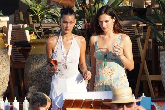 Full leaked Bella hadid  page private photo