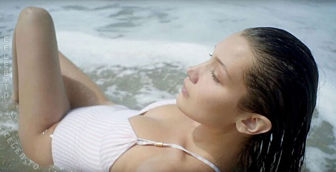 Bella Hadid