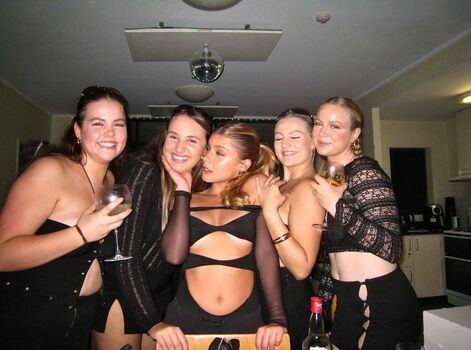 Full leaked Bella laverock private photo
