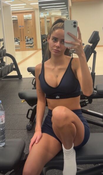 Full leaked Bella lindsayx private photo