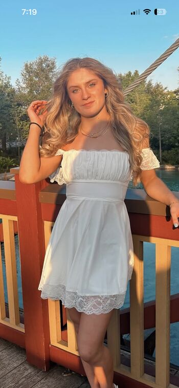 Full leaked Bella norris private photo