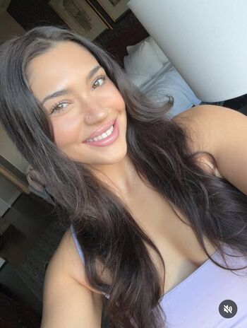 Bella Ramos