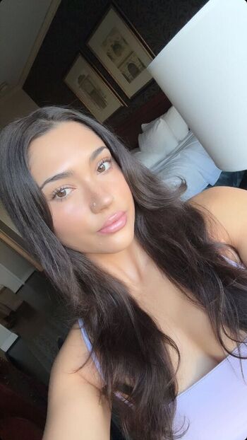 Bella Ramos