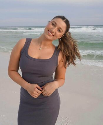 Full leaked Bella robertson private photo