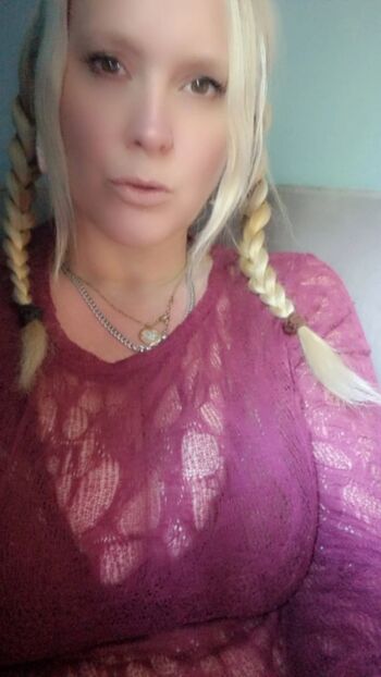 Full leaked Bella squirts private photo