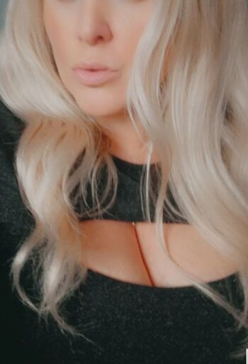 Full leaked Bella squirts private photo