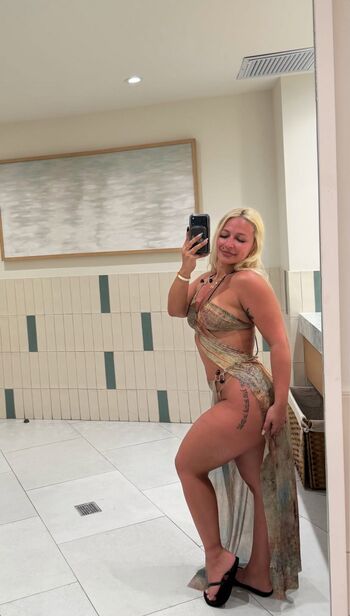Full leaked Bella thiccc page private photo