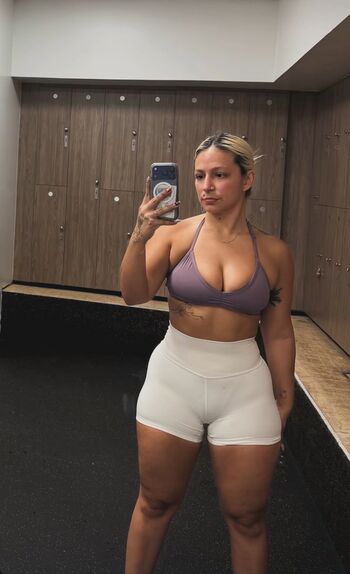 Full leaked Bella thiccc private photo