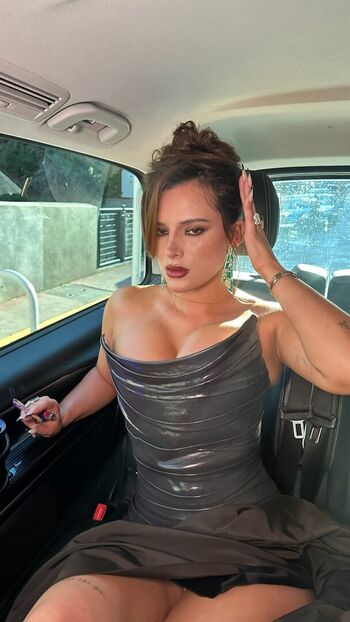 Full leaked Bella thorne private photo