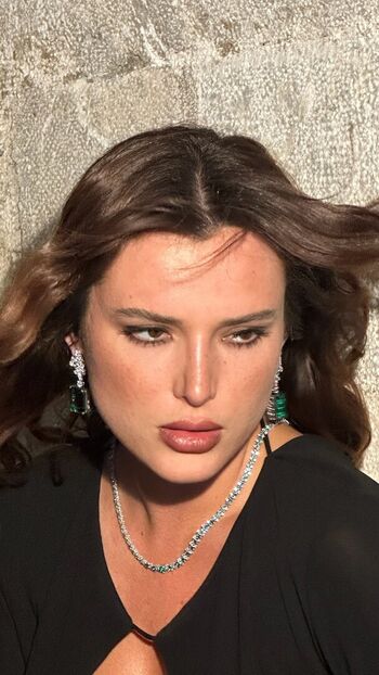 Full leaked Bella thorne  page private photo