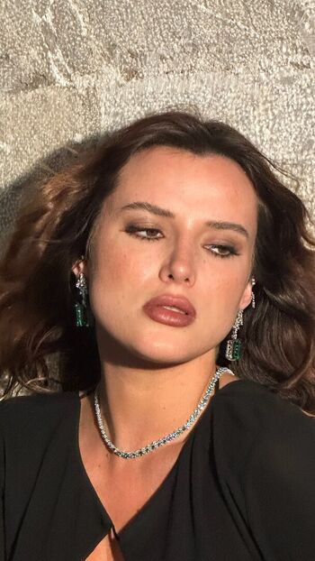 Full leaked Bella thorne  page private photo