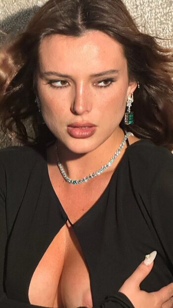 Full leaked Bella thorne  page private photo