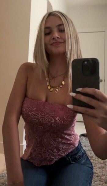 Full leaked Bella private photo