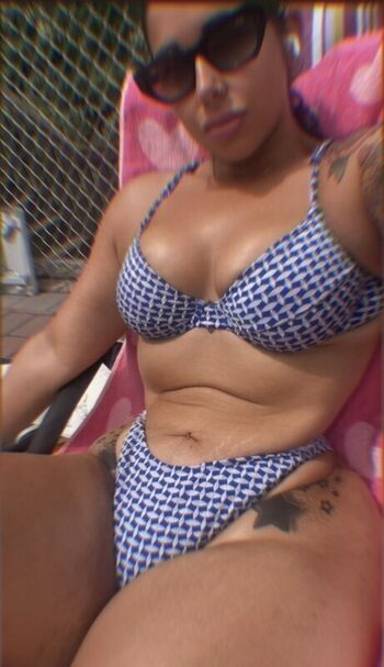 Full leaked Bellabarbellz private photo