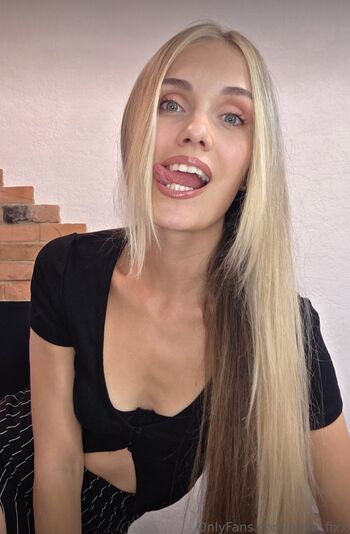 Full leaked Bellafixx private photo