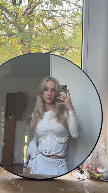 Full leaked Bellaraee private photo