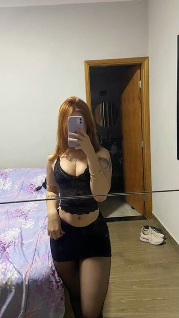 Full leaked Bellassq private photo