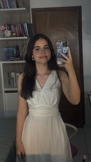 Full leaked Belle delphine private photo