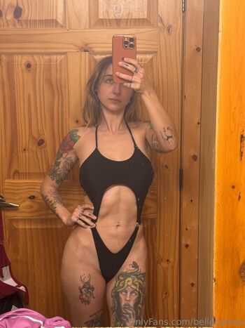 Full leaked Bellecurves private photo