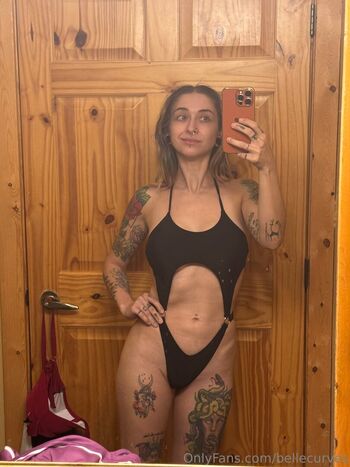 Full leaked Bellecurves private photo