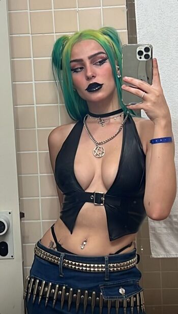 Full leaked Bellekaffer private photo