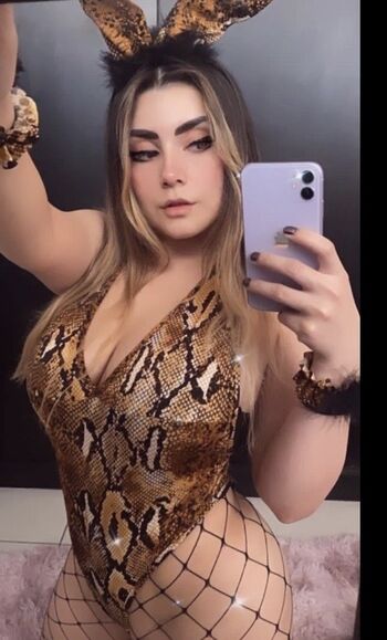 Full leaked Benhumea page private photo