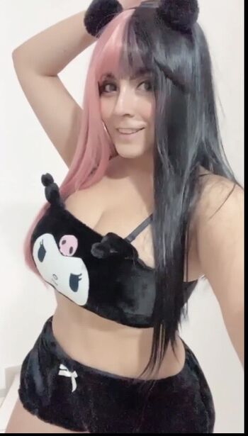 Full leaked Benhumea page private photo
