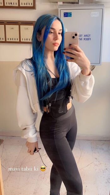 Full leaked Benvivien page private photo